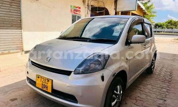Nunua Ilio tumika Toyota Passo Nyingine Gari ndani ya Dar es Salaam nchini Dar es Salaam
