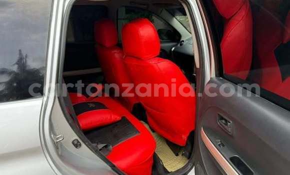 Nunua Ilio tumika Toyota IST Nyingine Gari ndani ya Dar es Salaam nchini Dar es Salaam Nunua Ilio tumika Toyota IST Nyingine Gari ndani ya Dar es Salaam nchini Dar es Salaam