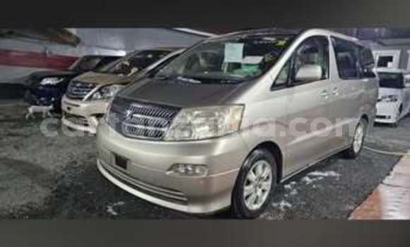 Nunua Ilio tumika Toyota Alphard Nyingine Gari ndani ya Dar es Salaam nchini Dar es Salaam
