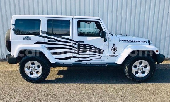 Nunua Ilio tumika Jeep Wrangler Nyeupe Gari ndani ya Dar es Salaam nchini Dar es Salaam Nunua Ilio tumika Jeep Wrangler Nyeupe Gari ndani ya Dar es Salaam nchini Dar es Salaam