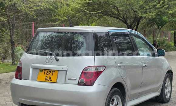 Buy Used Toyota IST Silver Car in Dar es Salaam in Dar es Salaam Buy Used Toyota IST Silver Car in Dar es Salaam in Dar es Salaam