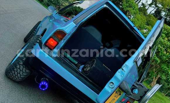 Nunua Ilio tumika Suzuki Escudo Bluu Gari ndani ya Arusha nchini Arusha