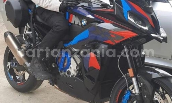 Buy Used BMW S 1000 Beige Bike in Arusha in Arusha Buy Used BMW S 1000 Beige Bike in Arusha in Arusha