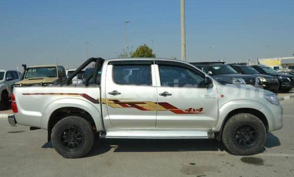 Buy Used Toyota Hilux Silver Car in Dodoma in Dodoma Buy Used Toyota Hilux Silver Car in Dodoma in Dodoma