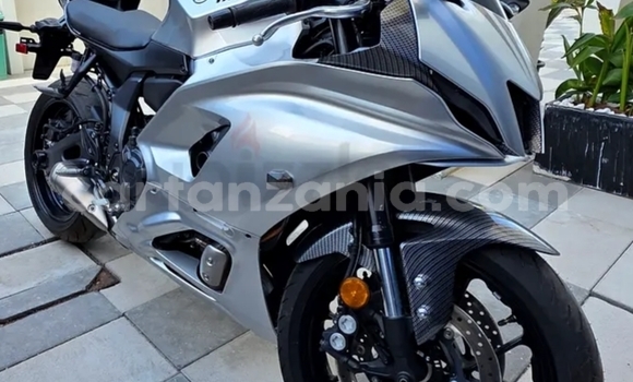 Buy Used Yamaha YZF Silver Bike in Arusha in Arusha