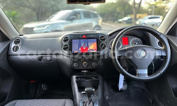 Nunua Ilio tumika Volkswagen Tiguan Nyeusi Gari ndani ya Dar es Salaam nchini Dar es Salaam Nunua Ilio tumika Volkswagen Tiguan Nyeusi Gari ndani ya Dar es Salaam nchini Dar es Salaam