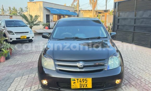 Buy Used Toyota IST Black Car in Dar es Salaam in Dar es Salaam