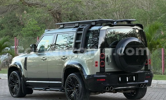 Buy Import Land Rover Defender Green Car in Dar es Salaam in Dar es Salaam Buy Import Land Rover Defender Green Car in Dar es Salaam in Dar es Salaam