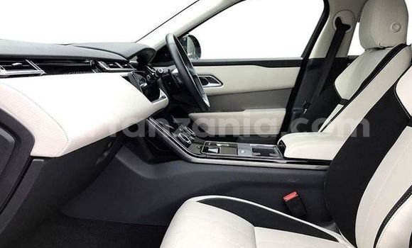 Nunua Ilio tumika Land Rover Range Rover Velar Nyekundu Gari ndani ya Dar es Salaam nchini Dar es Salaam Nunua Ilio tumika Land Rover Range Rover Velar Nyekundu Gari ndani ya Dar es Salaam nchini Dar es Salaam