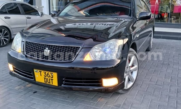 Buy Used Toyota Crown Black Car in Dar es Salaam in Dar es Salaam