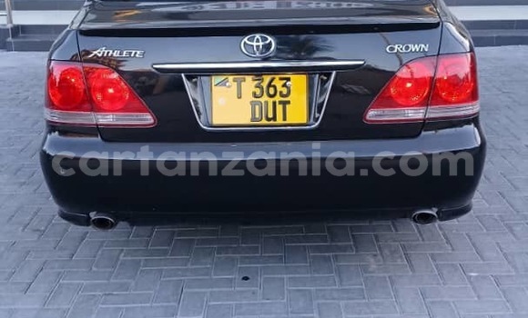 Nunua Ilio tumika Toyota Crown Nyeusi Gari ndani ya Dar es Salaam nchini Dar es Salaam Nunua Ilio tumika Toyota Crown Nyeusi Gari ndani ya Dar es Salaam nchini Dar es Salaam