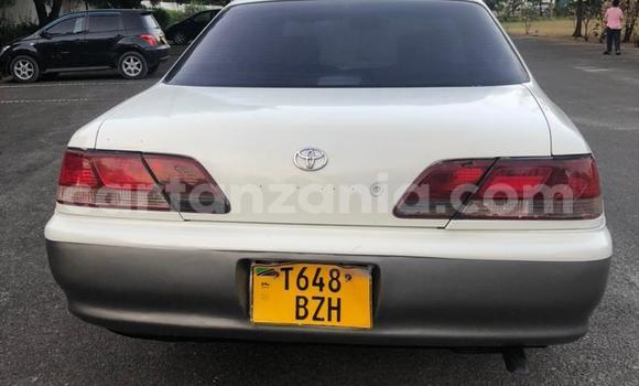 Buy Used Toyota Cresta White Car in Dar es Salaam in Dar es Salaam Buy Used Toyota Cresta White Car in Dar es Salaam in Dar es Salaam