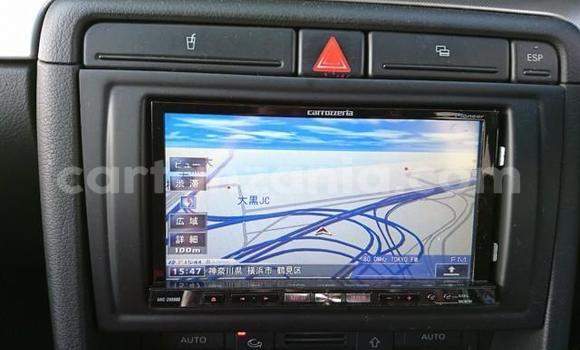 Nunua Ilio tumika Audi A4 Nyeusi Gari ndani ya Dar es Salaam nchini Dar es Salaam Nunua Ilio tumika Audi A4 Nyeusi Gari ndani ya Dar es Salaam nchini Dar es Salaam