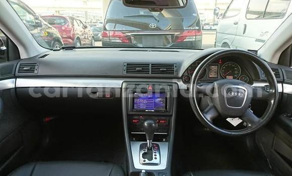 Nunua Ilio tumika Audi A4 Nyeusi Gari ndani ya Dar es Salaam nchini Dar es Salaam Nunua Ilio tumika Audi A4 Nyeusi Gari ndani ya Dar es Salaam nchini Dar es Salaam