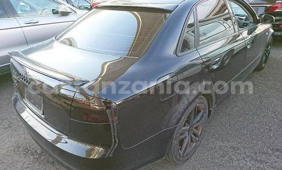 Nunua Ilio tumika Audi A4 Nyeusi Gari ndani ya Dar es Salaam nchini Dar es Salaam Nunua Ilio tumika Audi A4 Nyeusi Gari ndani ya Dar es Salaam nchini Dar es Salaam