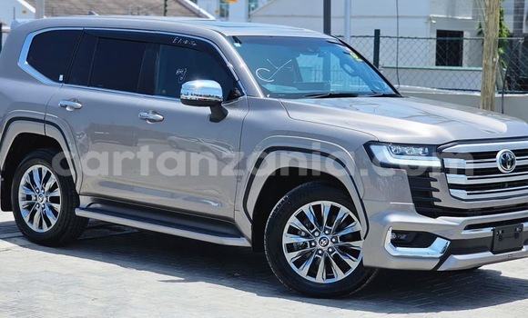 Buy Import Toyota Land Cruiser Other Car in Dar es Salaam in Dar es Salaam Buy Import Toyota Land Cruiser Other Car in Dar es Salaam in Dar es Salaam