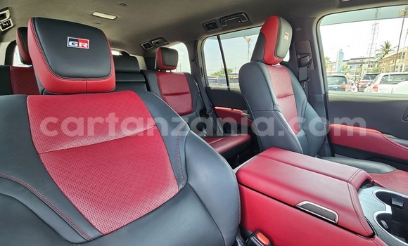 Buy Import Toyota Land Cruiser Black Car in Dar es Salaam in Dar es Salaam Buy Import Toyota Land Cruiser Black Car in Dar es Salaam in Dar es Salaam