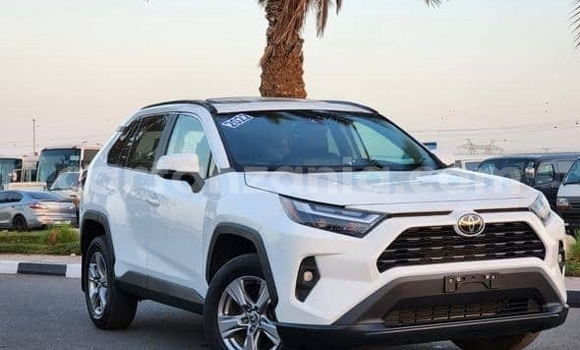 Buy Used Toyota RAV4 White Car in Dar es Salaam in Dar es Salaam