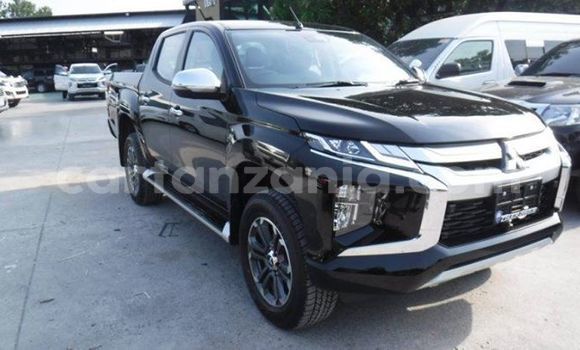 Nunua Ilio tumika Mitsubishi Triton Nyeusi Gari ndani ya Dar es Salaam nchini Dar es Salaam Nunua Ilio tumika Mitsubishi Triton Nyeusi Gari ndani ya Dar es Salaam nchini Dar es Salaam