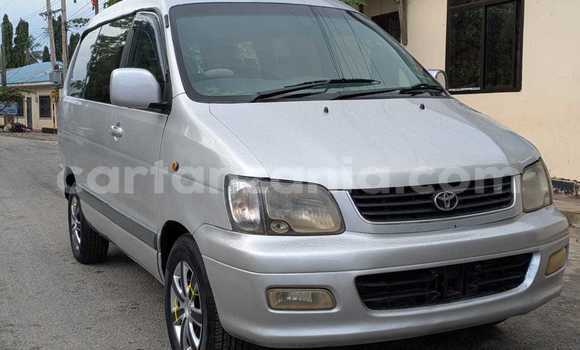 Nunua Ilio tumika Toyota Noah Fedha Gari ndani ya Dar es Salaam nchini Dar es Salaam Nunua Ilio tumika Toyota Noah Fedha Gari ndani ya Dar es Salaam nchini Dar es Salaam