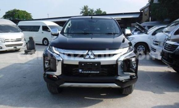 Nunua Ilio tumika Mitsubishi Triton Nyeusi Gari ndani ya Dar es Salaam nchini Dar es Salaam Nunua Ilio tumika Mitsubishi Triton Nyeusi Gari ndani ya Dar es Salaam nchini Dar es Salaam