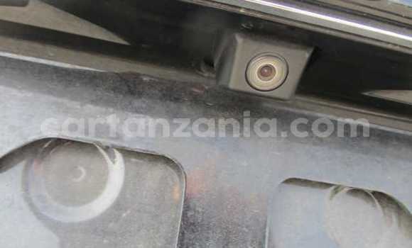 Nunua Imported Toyota Crown Nyeusi Gari ndani ya Dar es Salaam nchini Dar es Salaam Nunua Imported Toyota Crown Nyeusi Gari ndani ya Dar es Salaam nchini Dar es Salaam