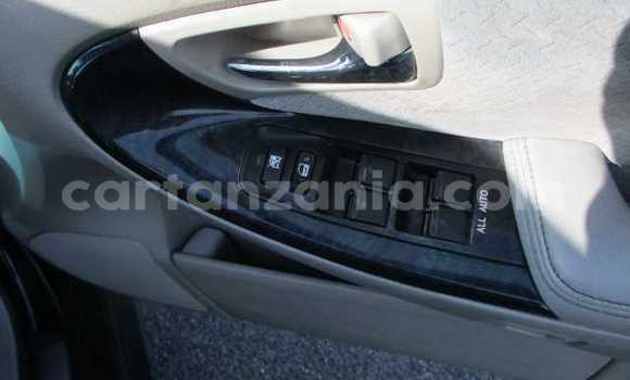 Nunua Imported Toyota Crown Nyeusi Gari ndani ya Dar es Salaam nchini Dar es Salaam Nunua Imported Toyota Crown Nyeusi Gari ndani ya Dar es Salaam nchini Dar es Salaam