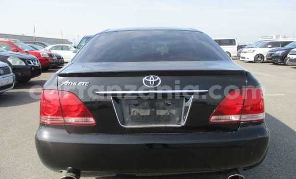 Nunua Imported Toyota Crown Nyeusi Gari ndani ya Dar es Salaam nchini Dar es Salaam Nunua Imported Toyota Crown Nyeusi Gari ndani ya Dar es Salaam nchini Dar es Salaam
