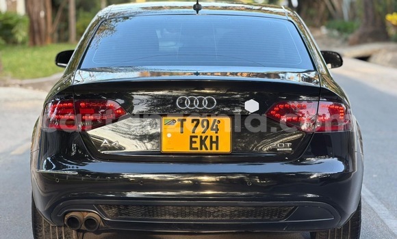 Nunua Ilio tumika Audi A4 Nyeusi Gari ndani ya Dar es Salaam nchini Dar es Salaam Nunua Ilio tumika Audi A4 Nyeusi Gari ndani ya Dar es Salaam nchini Dar es Salaam