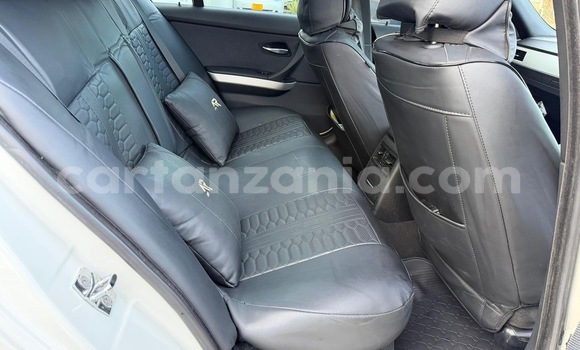 Nunua Ilio tumika BMW 3–Series Nyeupe Gari ndani ya Dar es Salaam nchini Dar es Salaam Nunua Ilio tumika BMW 3–Series Nyeupe Gari ndani ya Dar es Salaam nchini Dar es Salaam