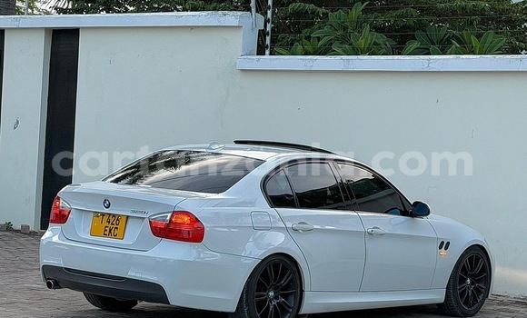 Nunua Ilio tumika BMW 3–Series Nyeupe Gari ndani ya Dar es Salaam nchini Dar es Salaam Nunua Ilio tumika BMW 3–Series Nyeupe Gari ndani ya Dar es Salaam nchini Dar es Salaam