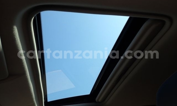 Buy Import Mitsubishi Outlander White Car in Dar es Salaam in Dar es Salaam Buy Import Mitsubishi Outlander White Car in Dar es Salaam in Dar es Salaam