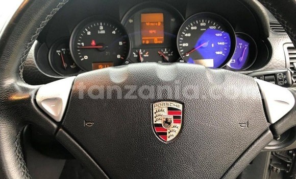 Nunua Ilio tumika Porsche Cayenne Nyeusi Gari ndani ya Dar es Salaam nchini Dar es Salaam Nunua Ilio tumika Porsche Cayenne Nyeusi Gari ndani ya Dar es Salaam nchini Dar es Salaam