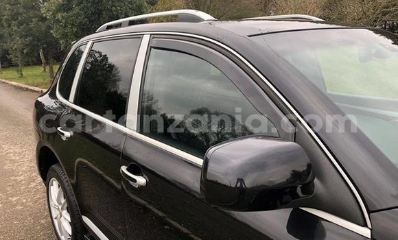 Nunua Ilio tumika Porsche Cayenne Nyeusi Gari ndani ya Dar es Salaam nchini Dar es Salaam Nunua Ilio tumika Porsche Cayenne Nyeusi Gari ndani ya Dar es Salaam nchini Dar es Salaam