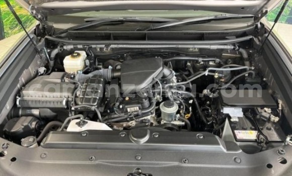 Nunua Ilio tumika Toyota Land Cruiser Prado Nyeusi Gari ndani ya Dar es Salaam nchini Dar es Salaam Nunua Ilio tumika Toyota Land Cruiser Prado Nyeusi Gari ndani ya Dar es Salaam nchini Dar es Salaam