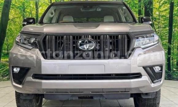 Nunua Ilio tumika Toyota Land Cruiser Prado Nyeusi Gari ndani ya Dar es Salaam nchini Dar es Salaam Nunua Ilio tumika Toyota Land Cruiser Prado Nyeusi Gari ndani ya Dar es Salaam nchini Dar es Salaam