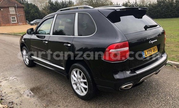 Nunua Ilio tumika Porsche Cayenne Nyeusi Gari ndani ya Dar es Salaam nchini Dar es Salaam Nunua Ilio tumika Porsche Cayenne Nyeusi Gari ndani ya Dar es Salaam nchini Dar es Salaam