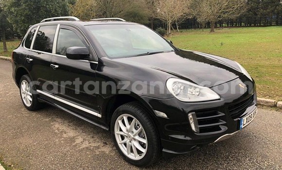 Nunua Ilio tumika Porsche Cayenne Nyeusi Gari ndani ya Dar es Salaam nchini Dar es Salaam Nunua Ilio tumika Porsche Cayenne Nyeusi Gari ndani ya Dar es Salaam nchini Dar es Salaam