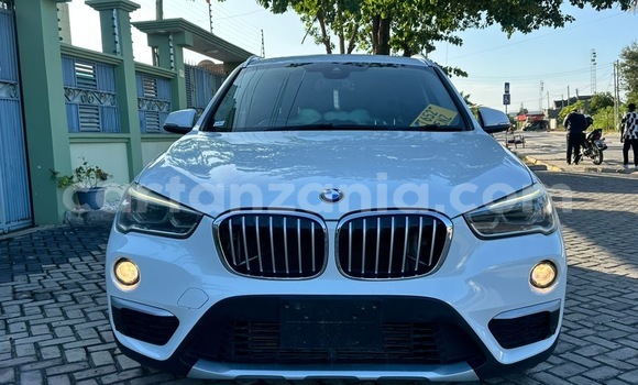 Buy Used BMW X1 White Car in Dar es Salaam in Dar es Salaam