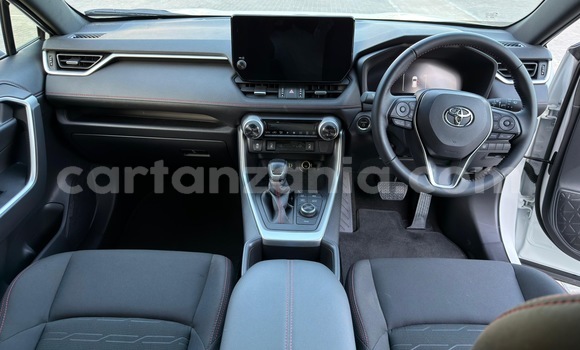 Buy Used Toyota RAV4 White Car in Dar es Salaam in Dar es Salaam Buy Used Toyota RAV4 White Car in Dar es Salaam in Dar es Salaam