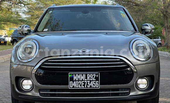 Nunua Imported Mini Cooper S clubman Nyingine Gari ndani ya Dar es Salaam nchini Dar es Salaam Nunua Imported Mini Cooper S clubman Nyingine Gari ndani ya Dar es Salaam nchini Dar es Salaam