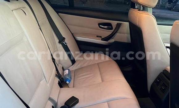 Nunua Ilio tumika BMW 3–Series Nyeusi Gari ndani ya Dar es Salaam nchini Dar es Salaam Nunua Ilio tumika BMW 3–Series Nyeusi Gari ndani ya Dar es Salaam nchini Dar es Salaam