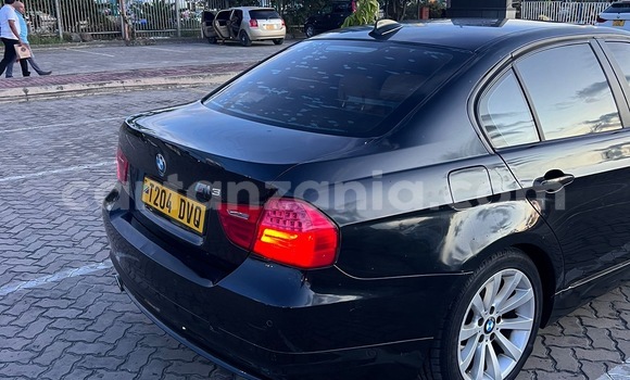 Nunua Ilio tumika BMW 3–Series Nyeusi Gari ndani ya Dar es Salaam nchini Dar es Salaam Nunua Ilio tumika BMW 3–Series Nyeusi Gari ndani ya Dar es Salaam nchini Dar es Salaam