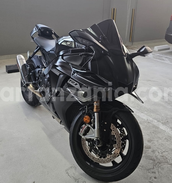 Big with watermark yamaha r1 arusha arusha 31629