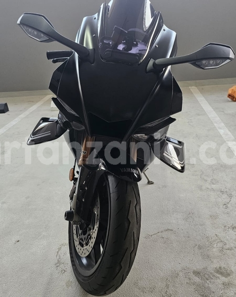 Big with watermark yamaha r1 arusha arusha 31629