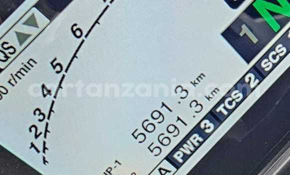 Buy Used Yamaha R1 Black Bike in Arusha in Arusha Buy Used Yamaha R1 Black Bike in Arusha in Arusha