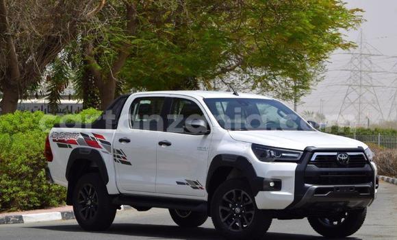 Buy Used Toyota Hilux White Car in Dar es Salaam in Dar es Salaam Buy Used Toyota Hilux White Car in Dar es Salaam in Dar es Salaam