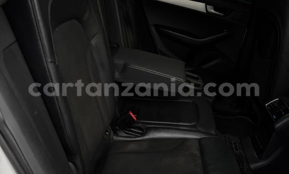 Nunua Ilio tumika Audi Q5 Nyeupe Gari ndani ya Dar es Salaam nchini Dar es Salaam Nunua Ilio tumika Audi Q5 Nyeupe Gari ndani ya Dar es Salaam nchini Dar es Salaam