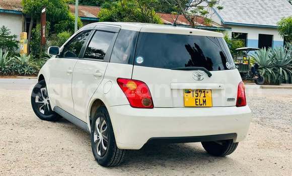 Nunua Ilio tumika Toyota IST Nyeupe Gari ndani ya Mwanza nchini Mwanza Nunua Ilio tumika Toyota IST Nyeupe Gari ndani ya Mwanza nchini Mwanza