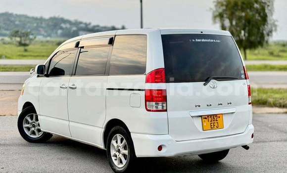 Nunua Ilio tumika Toyota Noah Nyeupe Gari ndani ya Mwanza nchini Mwanza Nunua Ilio tumika Toyota Noah Nyeupe Gari ndani ya Mwanza nchini Mwanza